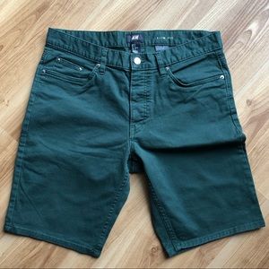 H&M green slim fit shorts